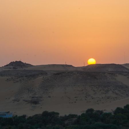 Aswan Nile Palace エクステリア 写真