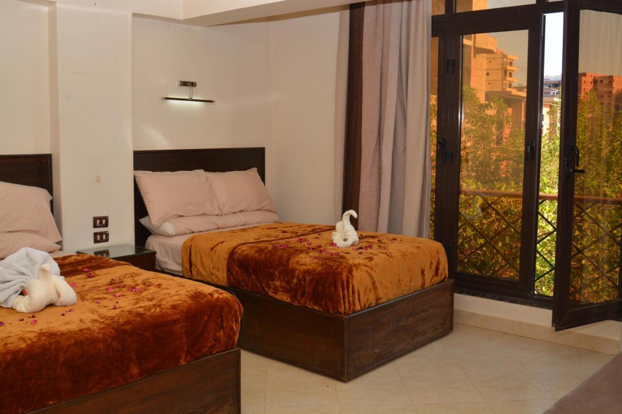 Aswan Nile Palace エクステリア 写真