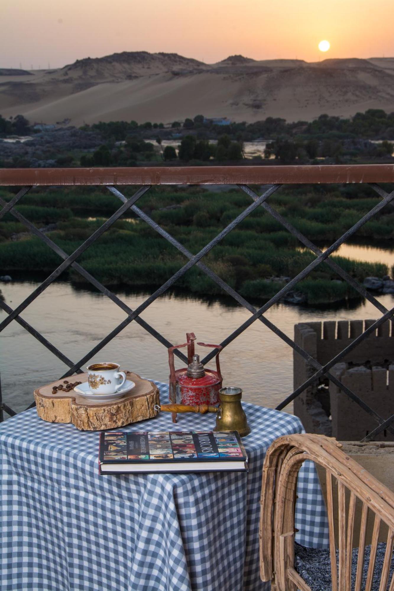 Aswan Nile Palace エクステリア 写真