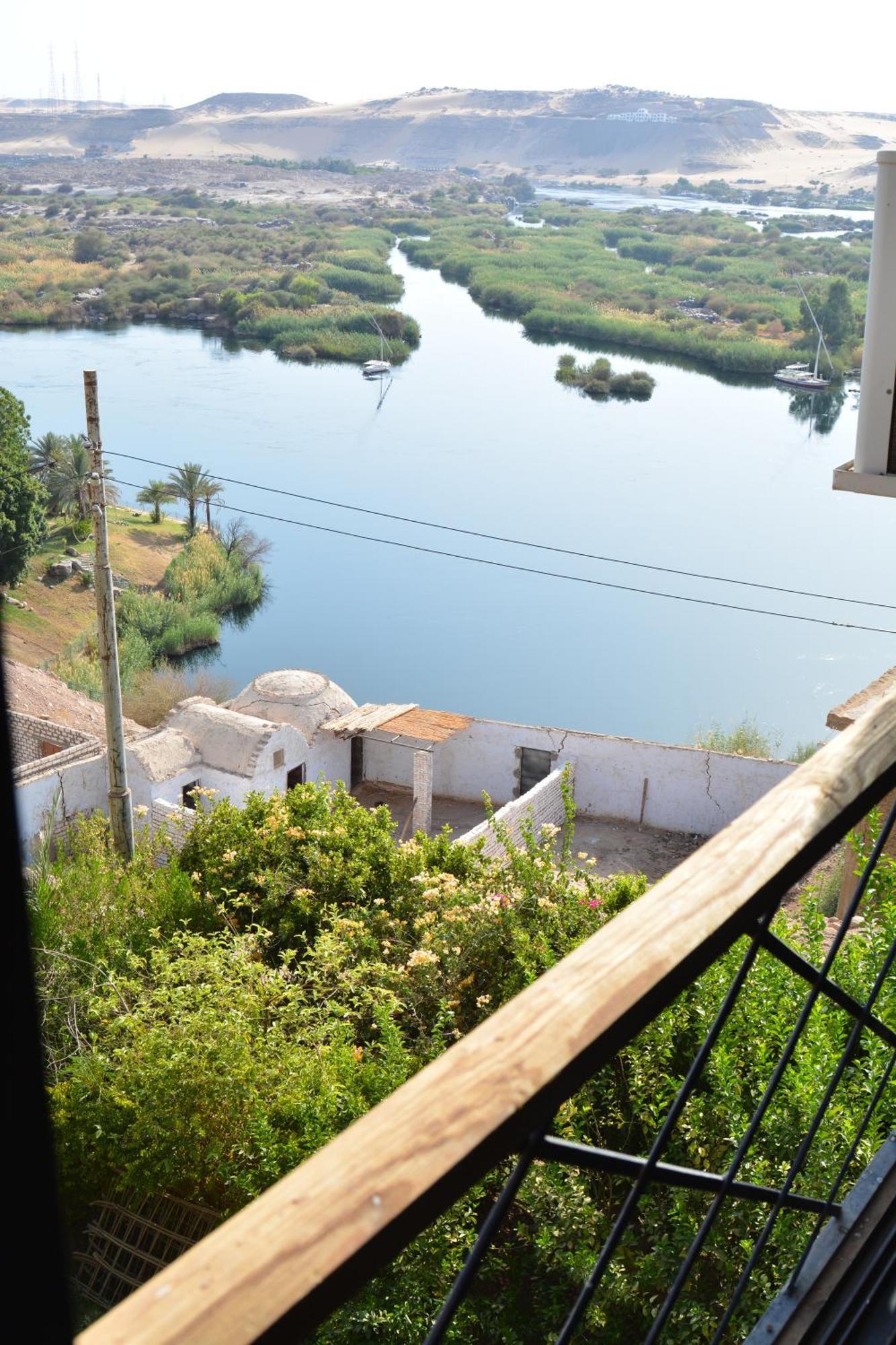 Aswan Nile Palace エクステリア 写真